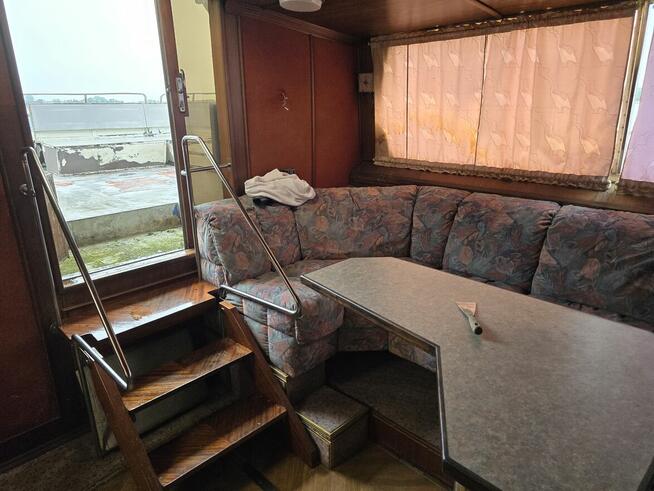 Na sprzedaż houseboat do remontu