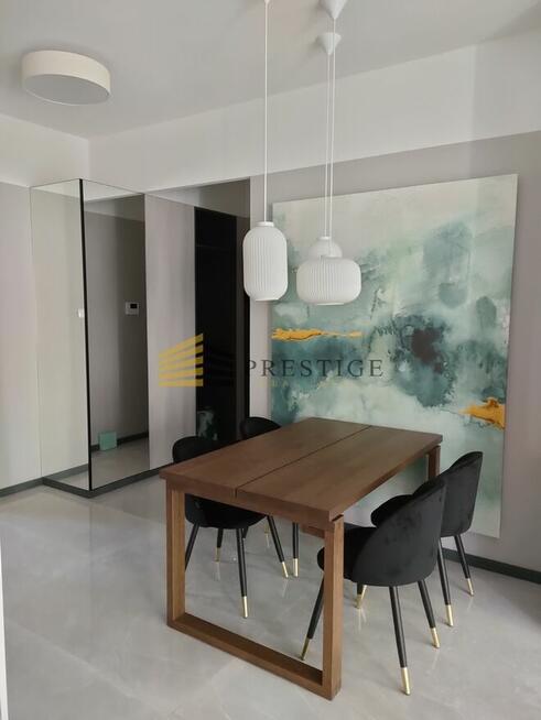 Piękne mieszkanie w samym Centrum, Złota 75a