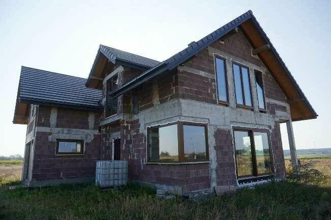 Nieruchomość gruntowa z domem w trakcie realizacji