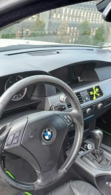BMW 5(E60)