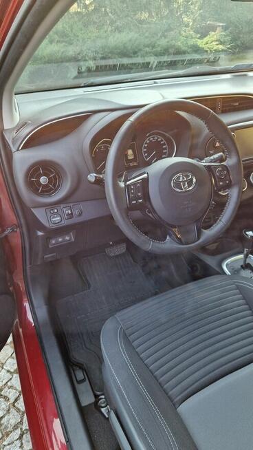 Sprzedaż samochodu osobowego używanego Toyota YARIS automat