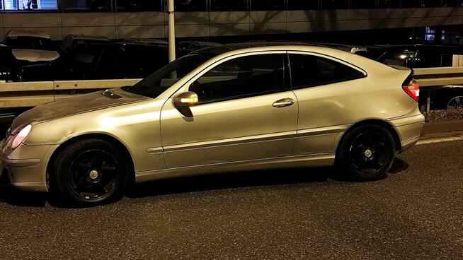 Mercedes-benz c180 w203 coupe