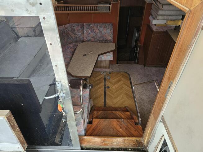 Na sprzedaż houseboat do remontu