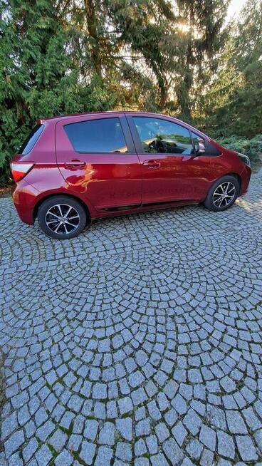 Sprzedaż samochodu osobowego używanego Toyota YARIS automat