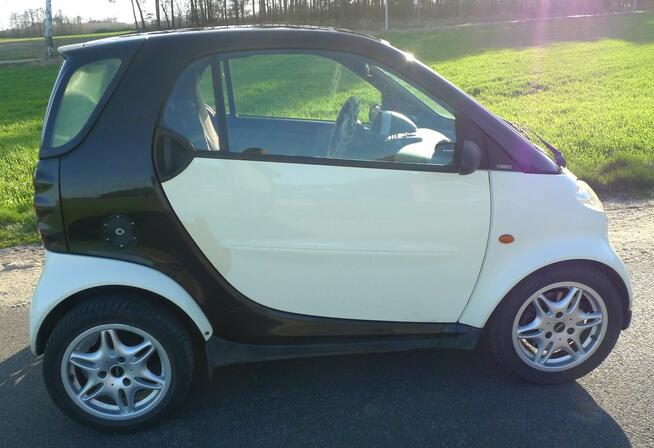 Smart Fortwo Pure 0,8 CDI Diesel 2001r