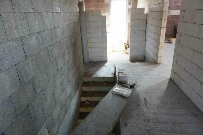 Nieruchomość gruntowa z domem w trakcie realizacji