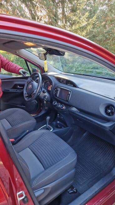 Sprzedaż samochodu osobowego używanego Toyota YARIS automat