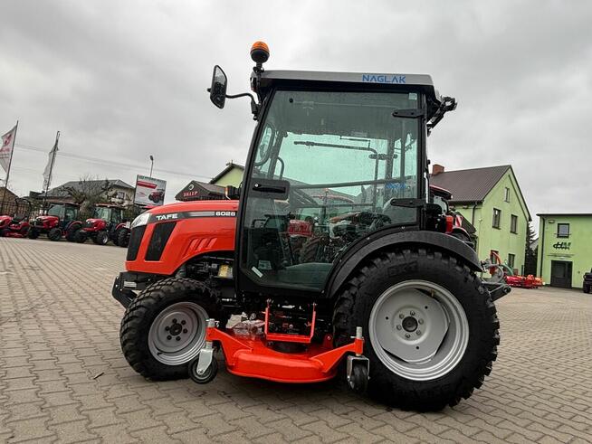 TRAKTOREK komunalny, TAFE 6028, hydrostat, 137 cm koszenie