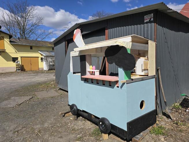 Dzieci food truck kuchnia blotna ogród