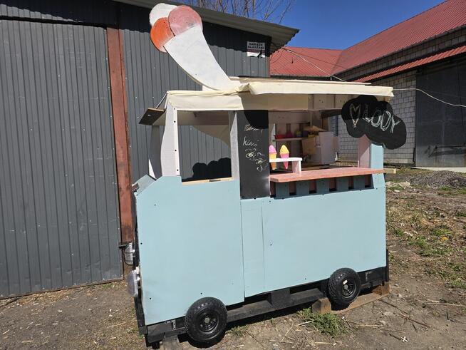 Dzieci food truck kuchnia blotna ogród