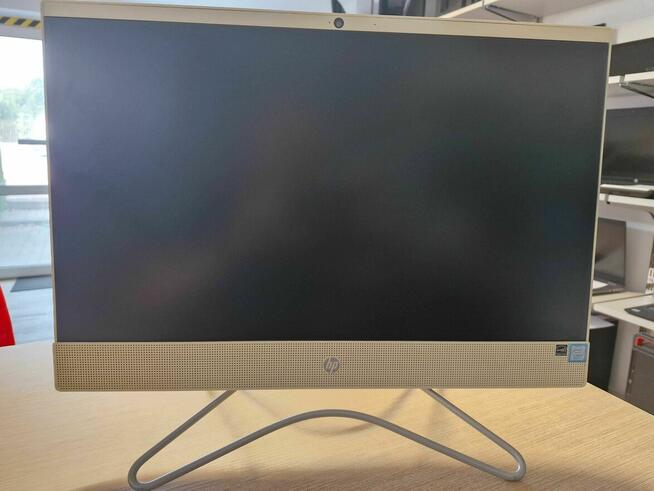 Komputer HP 200 G3 AIO i5-8250U 8GB 120SSD UHD 620