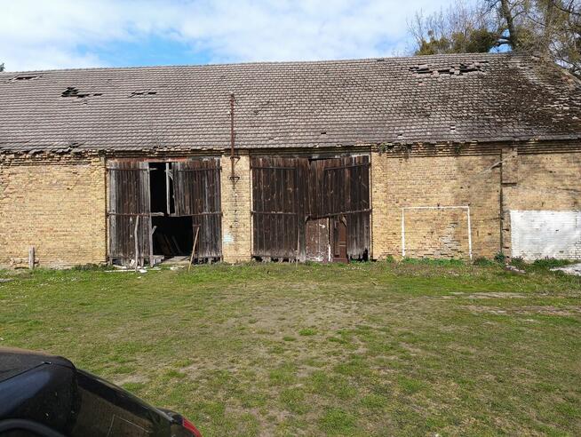 Sprzedam stodołę do rozbiórki