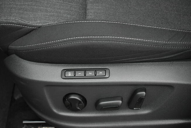 1,5 B AUTOMAT AKYWNY TEMPOMAT LED EL.KLAPA PODG.KIEROWNICA P