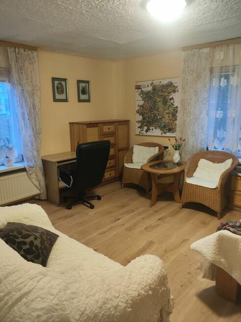 ZACISZNY DOMEK NIEDALEKO KAZIMIERZA DOLNEGO