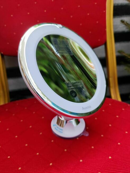 Lusterko podświetlane LED do make up makijażu Lustro białe