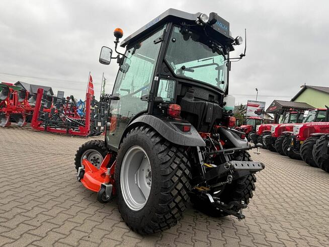 TRAKTOREK komunalny, TAFE 6028, hydrostat, 137 cm koszenie