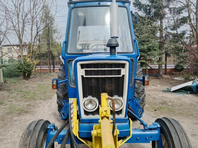 Ciągnik Ford 4600 zamiatarka komunalny