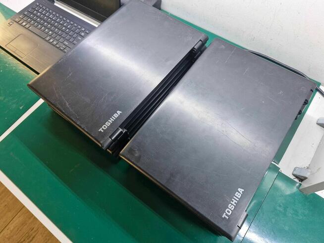Zestaw Laptopów Toshiba - 11 sztuk!!