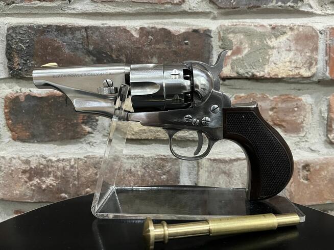 Rewolwer czarnoprochowy 1862 Colt Police Snubnose Old Silver