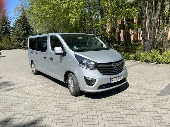 Przewozy pracownicze Poznań przewozy na lotniska przewózosób