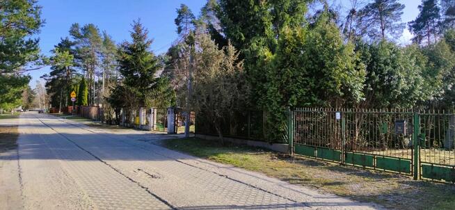 Na sprzedaż: Działka budowlana z zabudowaniami – Otwock