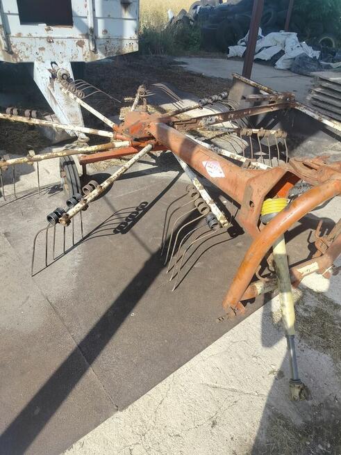 Zgrabiarka Kuhn GA 300 GM