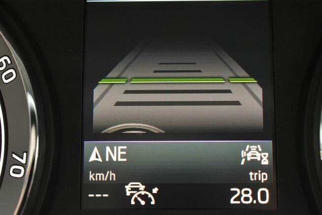 1,5 B AUTOMAT AKYWNY TEMPOMAT LED EL.KLAPA PODG.KIEROWNICA P