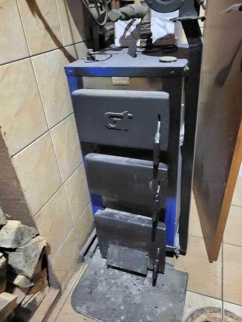 sprzedam dom 5 lokali mieszkalnych