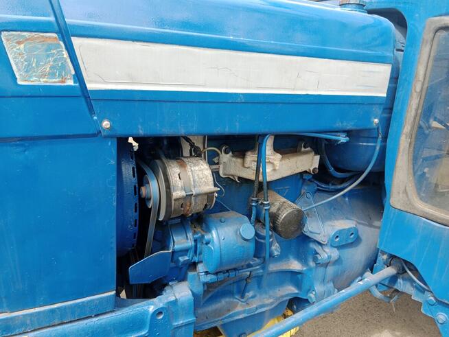 Ciągnik Ford 4600 zamiatarka komunalny