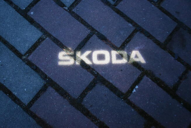 1,5 B AUTOMAT AKYWNY TEMPOMAT LED EL.KLAPA PODG.KIEROWNICA P