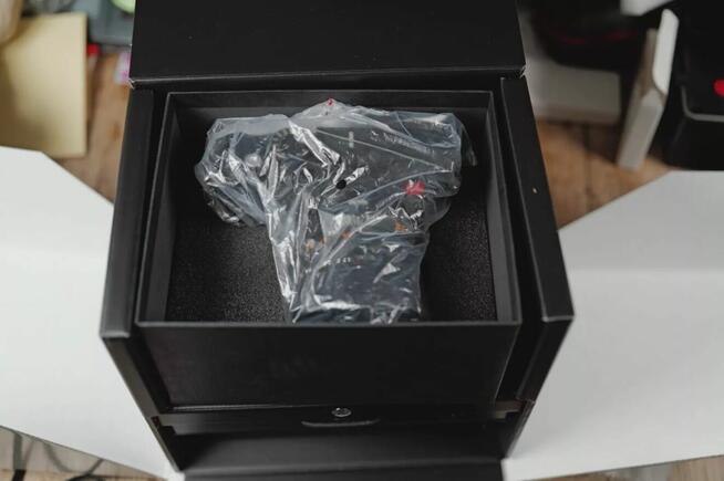 Leica Q3 z oryginalnym uchwytem, w pudełku, z gwarancją