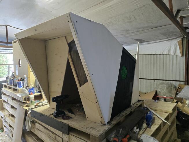 Nowoczesna buda dla psa