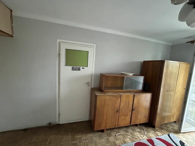 Mieszkanie dwupokojowe, 34m2, ul.Czarnieckiego do remontu BE