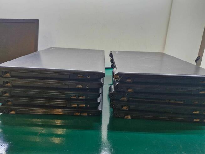Zestaw Laptopów Toshiba - 11 sztuk!!