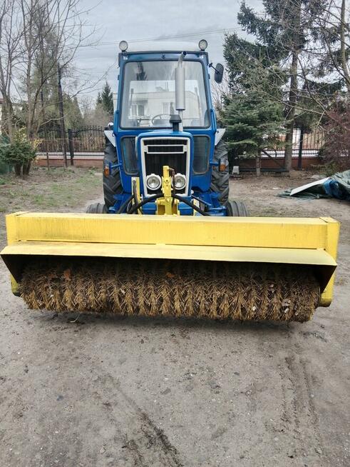 Ciągnik Ford 4600 zamiatarka komunalny