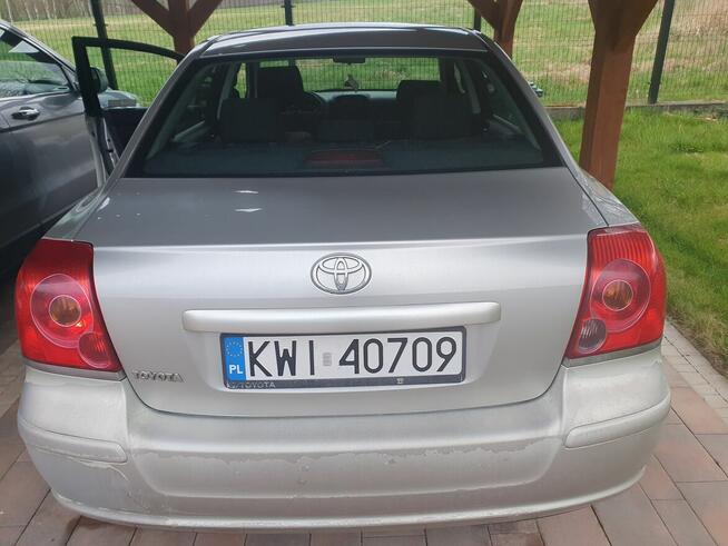 Toyota Avensis 1,6 Terra, 2003 sedan