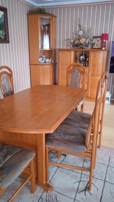 Komplet mebli pokojowych drewnianych 4400,00 zł.