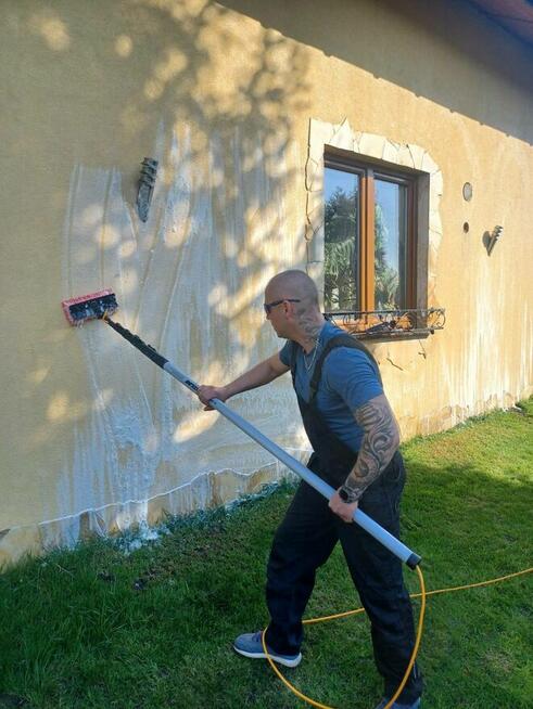 Mycie paneli PV, kostki brukowej, fasad, pielęgnacja