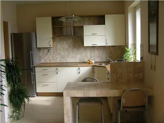 Dwa budynki mieszkalne na działce o pow. 1000 m2.