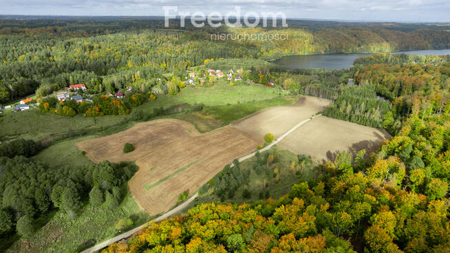 Działka budowlana przy lesie - dwa jeziora !!!