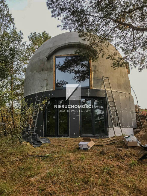 Działka Budowlana 4000 m2 z Rozpoczętą Budową Domu