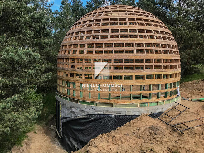 Działka Budowlana 4000 m2 z Rozpoczętą Budową Domu