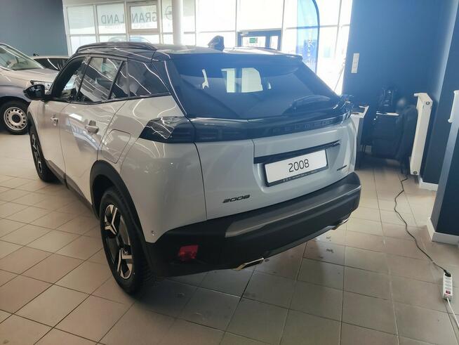 Peugeot 2008 GT Hybrid 145 KM Automat