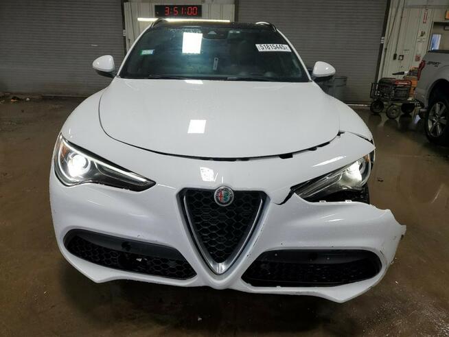 Alfa Romeo Stelvio TI Sport Q4 280HP