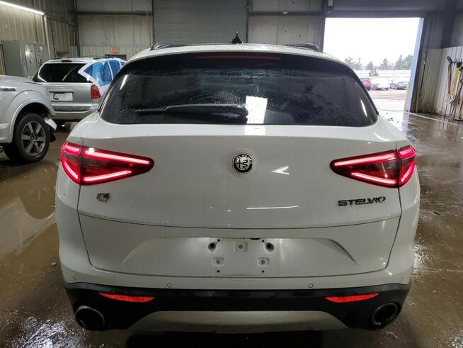 Alfa Romeo Stelvio TI Sport Q4 280HP