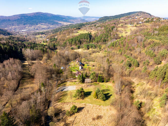 DZIAŁKA Z POZWOLENIEM NA BUDOWĘ DOMKU W STRÓŻY.