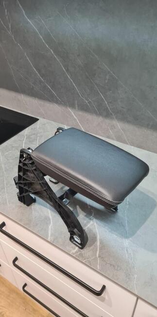 Podłokietnik skórzany Audi A4 B9 Quattro S-line Biała Nić