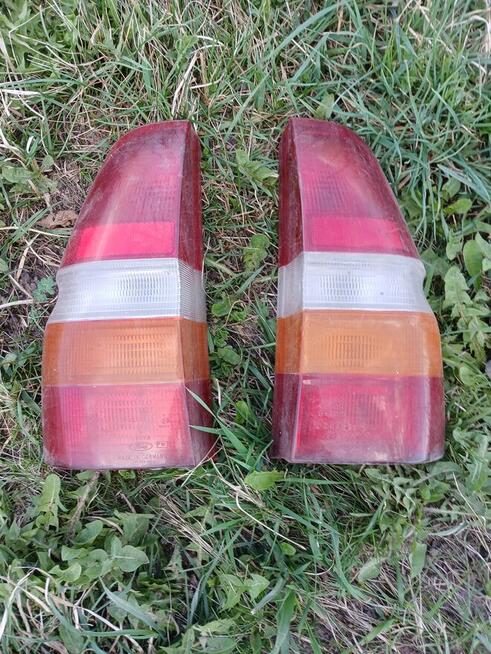 Lampy tylne Ford Escort Kombi