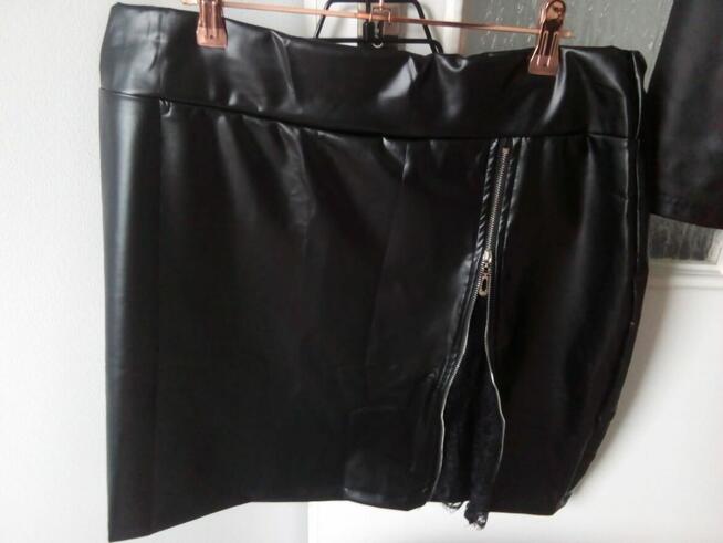 Spódnica lateksowa z koronką, XL