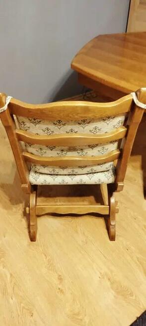 Sześciokątny stół + 6 krzeseł wyściełanych